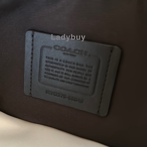 ❇️NWT coach market tote in Polished pebble leather - Picture 10 of 11